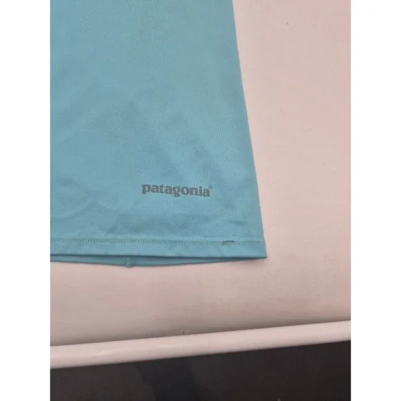 Patagonia Womens Blue Short Sleeve Performance T-Shirt Top - Size Large Stains - Picture 2 of 9